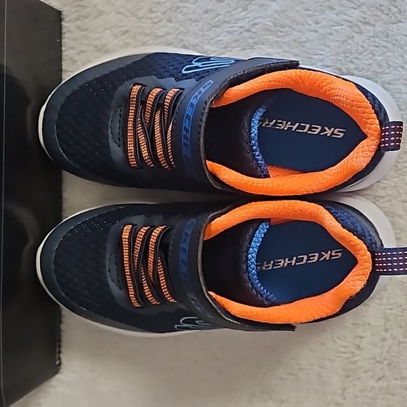 Skechers Microspec Max Sneaker - Picture 6 of 9